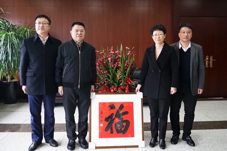 区委书记吴玉凤一行莅临世界杯下单世界杯下单走访慰问261.jpg